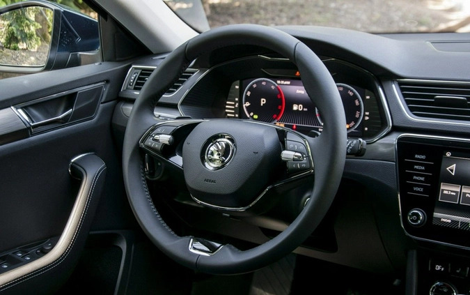 Skoda Superb cena 183900 przebieg: 5, rok produkcji 2024 z Borne Sulinowo małe 436